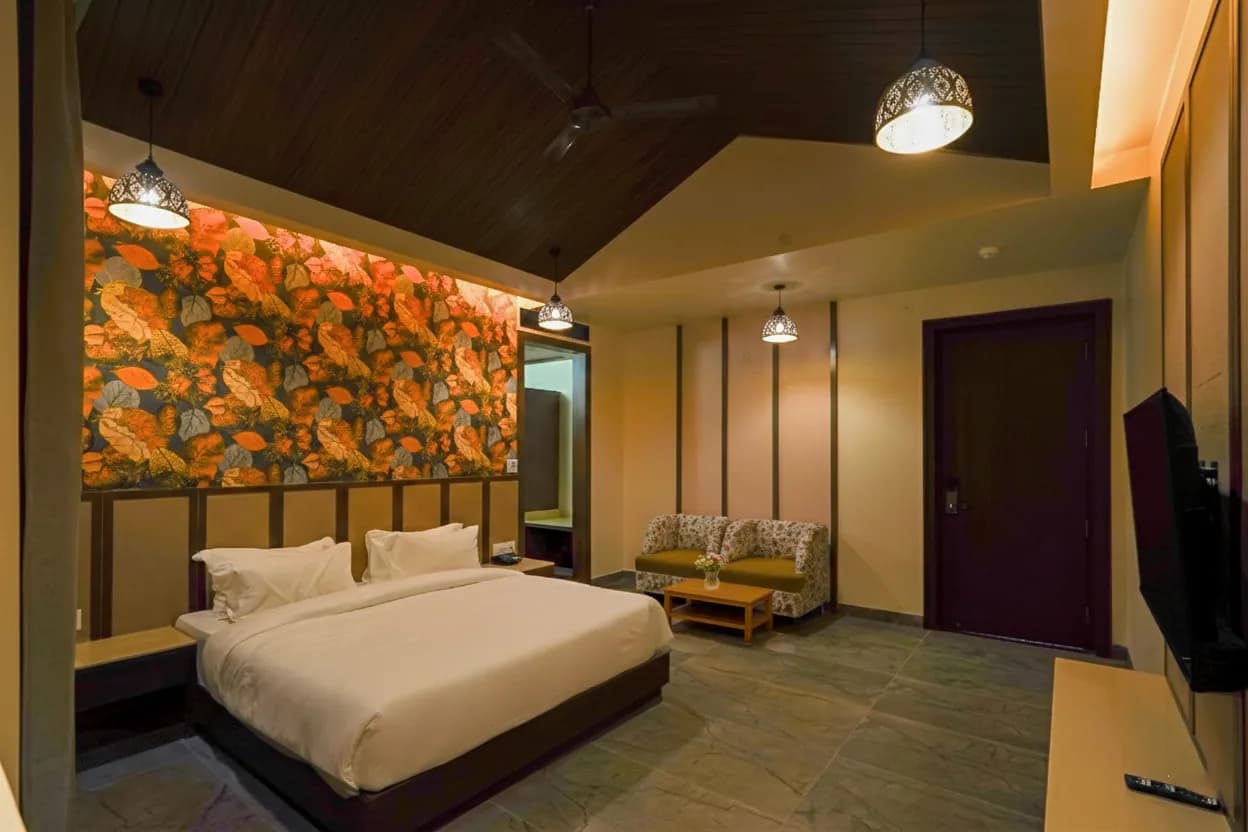 Luxury retreat room with jungle view